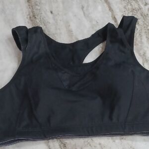 Seamless Black Sports Bra